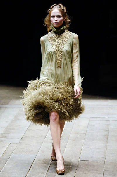 Look 7